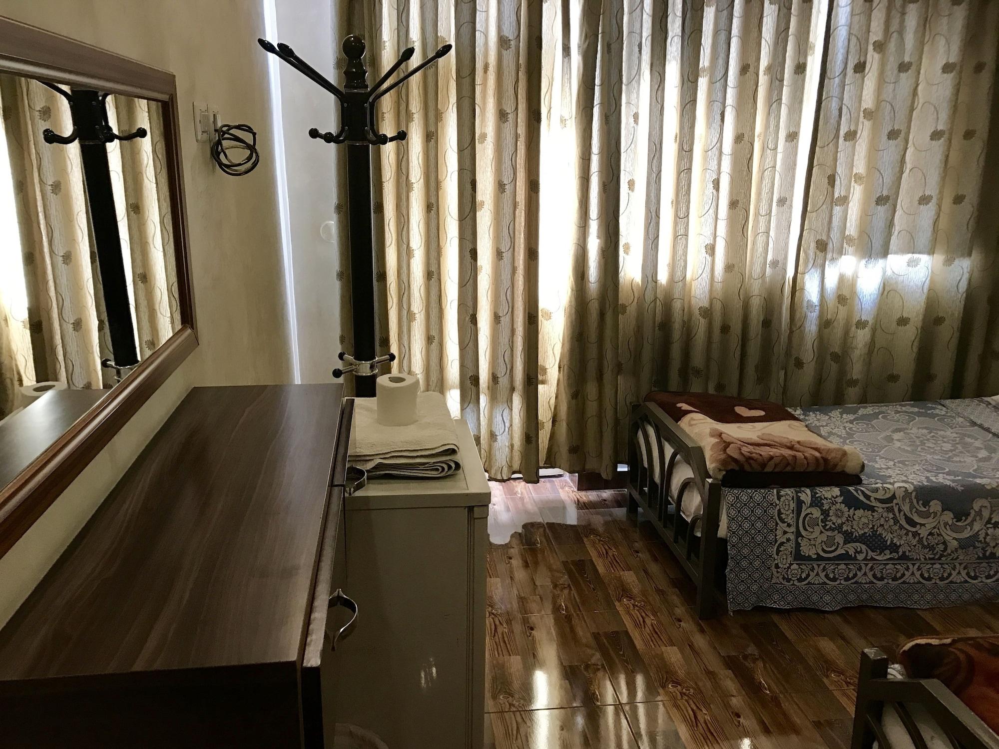 Sun Rise Hotel & Hostel & Tours 암만 외부 사진