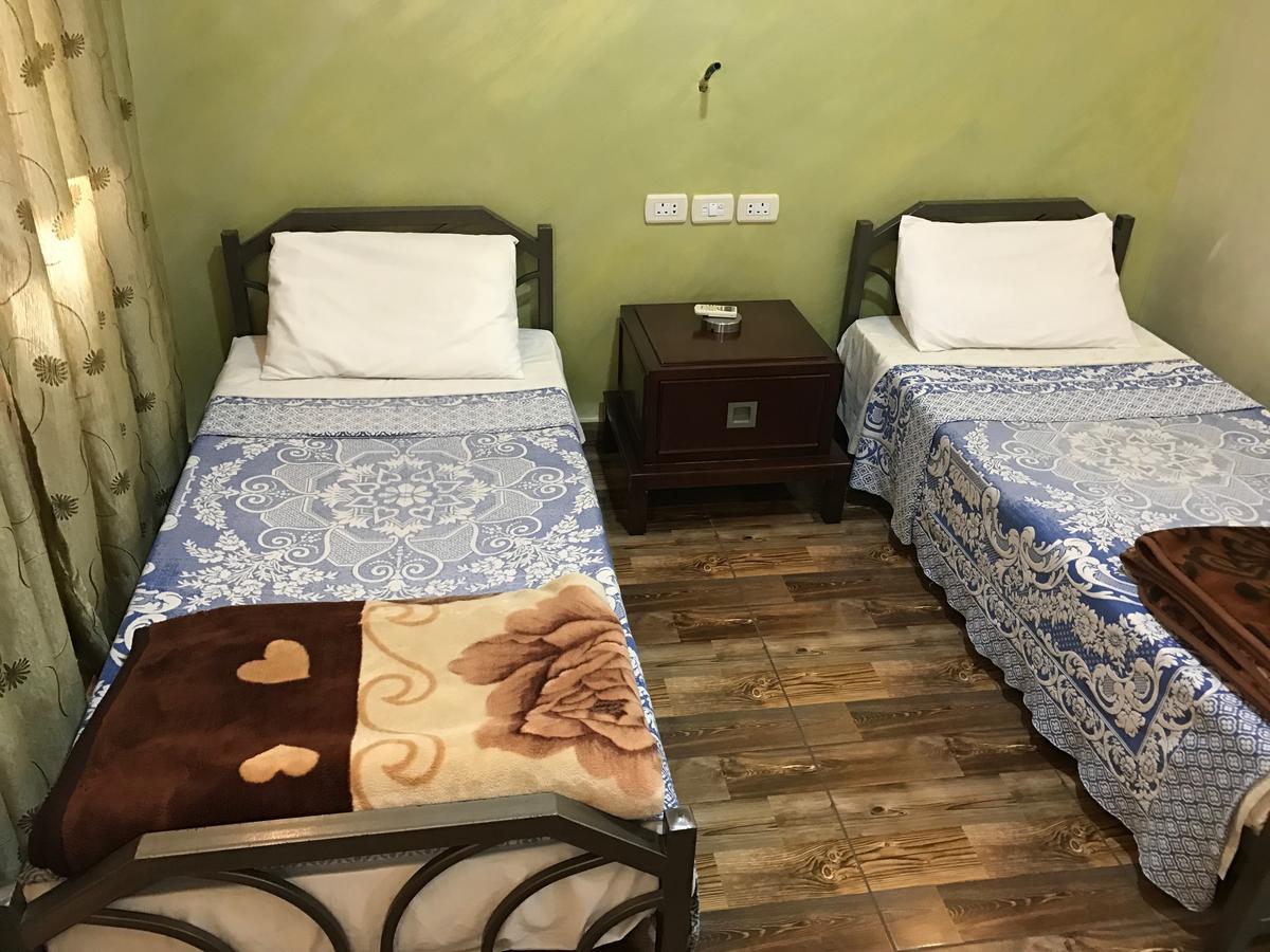 Sun Rise Hotel & Hostel & Tours 암만 외부 사진