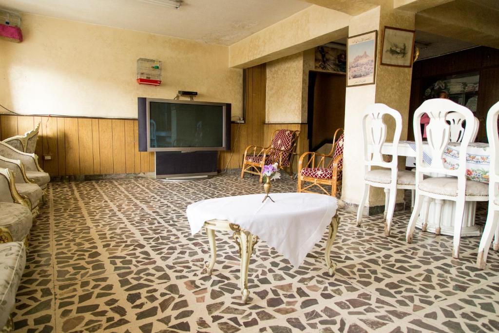Sun Rise Hotel & Hostel & Tours 암만 외부 사진